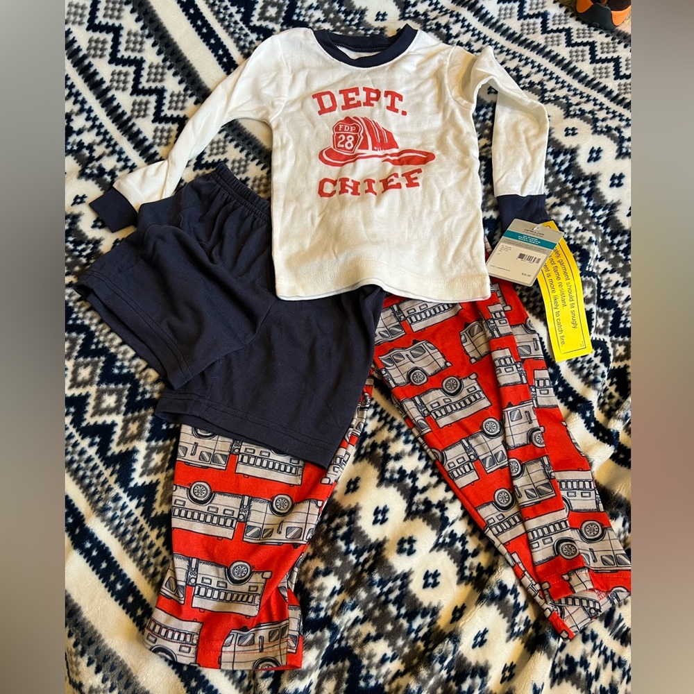 NWT three-piece 24 mos pajama set